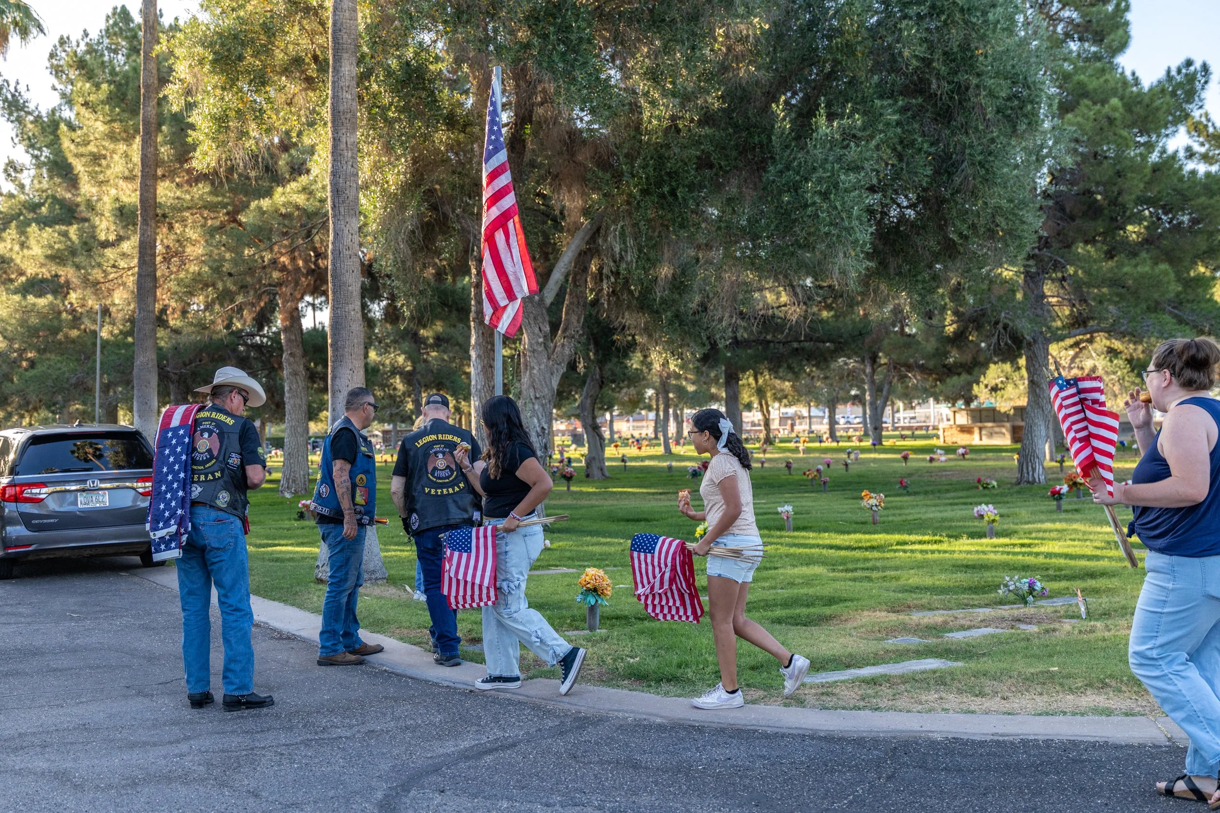 6x4 Mem Day Flag Set 052326-7446.jpg