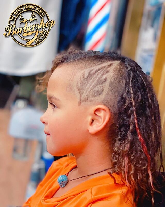Kids are the future! 👌🏽 Cut by @eveycuts 
#wfvbs #barbershop #barberlife #kidsrule #venicebeach #venice #westside #california #LA