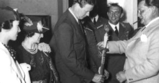 Hermann Goering bestows the Order of the German Eagle on Lindbergh, October 1938.
