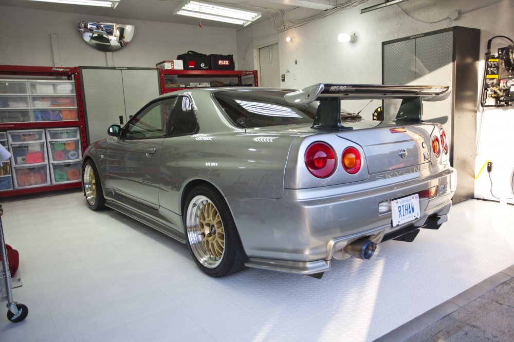 Rear-R34-1000x666.jpg