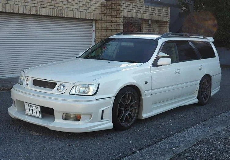 Mostafa: 1999 Nissan Stagea 25T RS-V