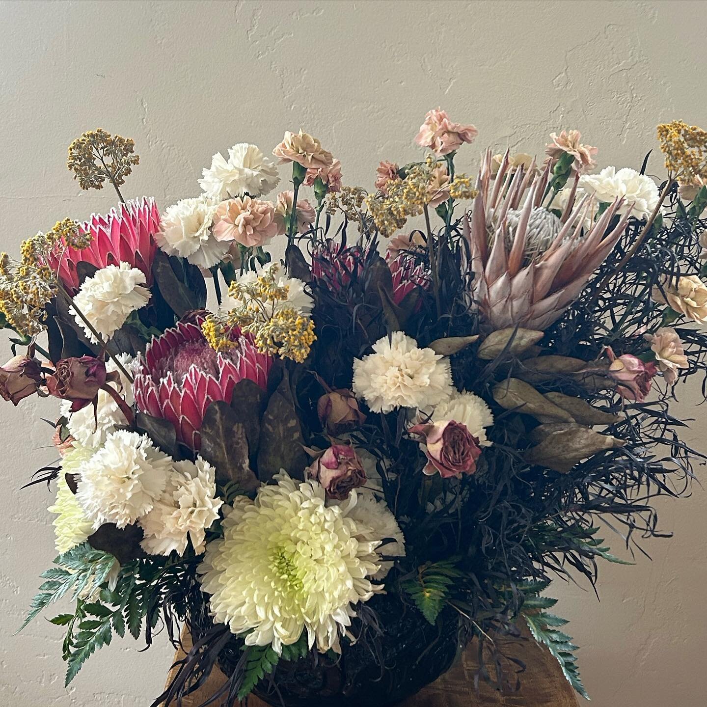 Almost 3 weeks later and my Art Alive piece is still going strong. No water added or fresh cuts made. I adore watching her beautiful decay. Cheers to embracing all of the seasons life has to offer us. And a nod to why floral designers are more expens