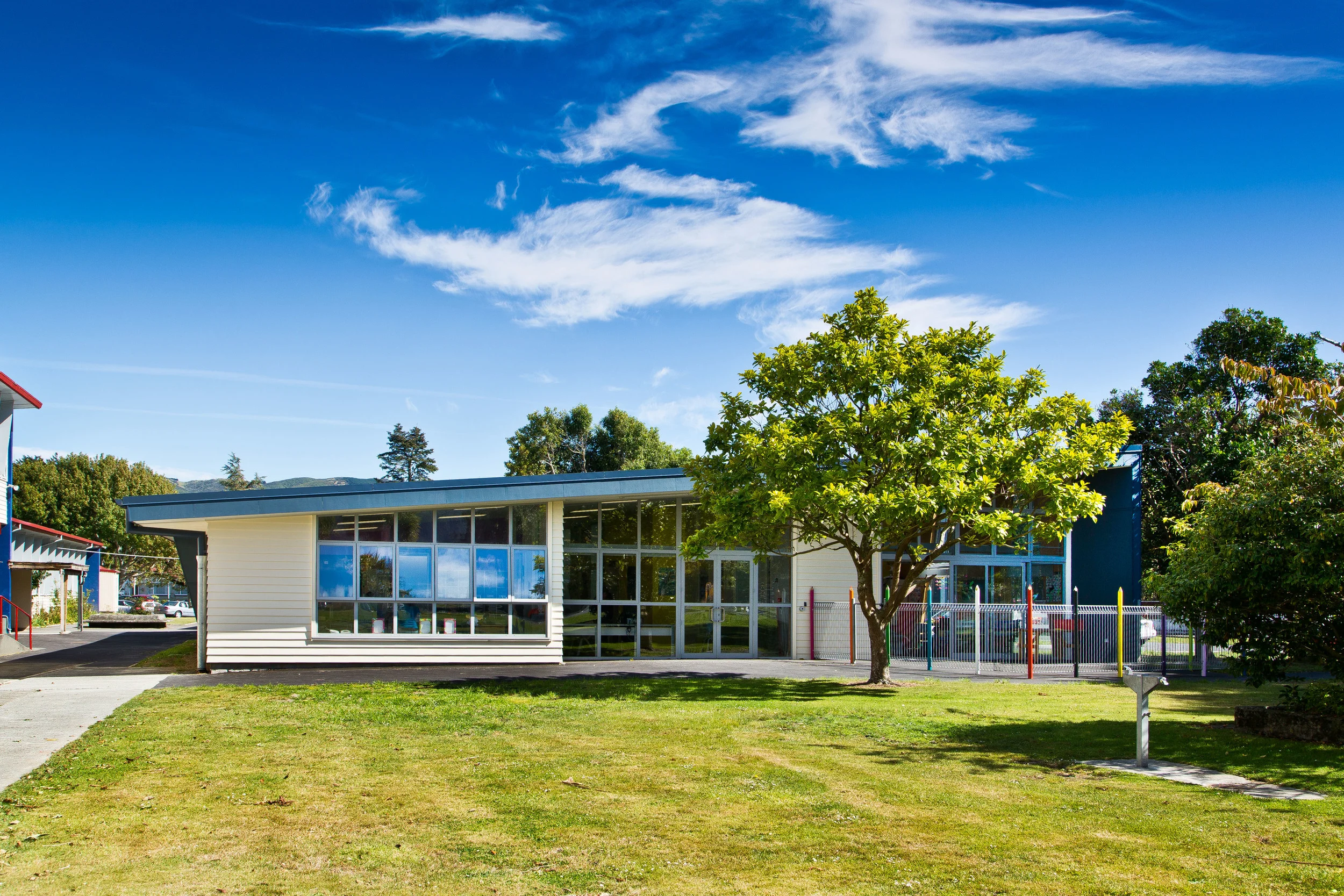 Naenae College - Special Needs Unit In September 2013 Naenae College opened the doors to a new specialist learning facility designed by S&T. This was an exciting project which also had to cater for the security and particular needs of the students while still creating a contemporary 21st Century learning environment. 