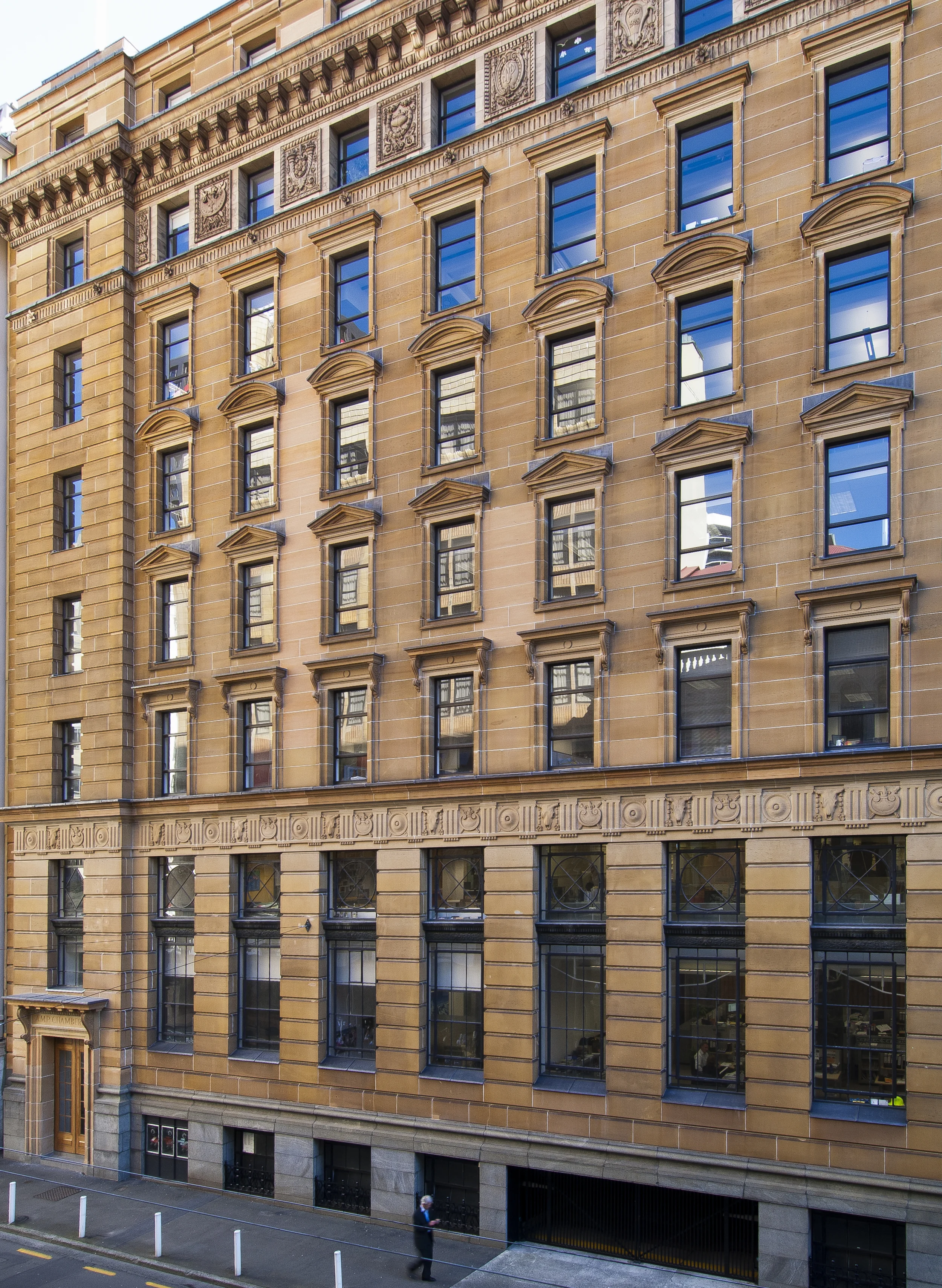 AmpRefurb_Facade01_L.jpg