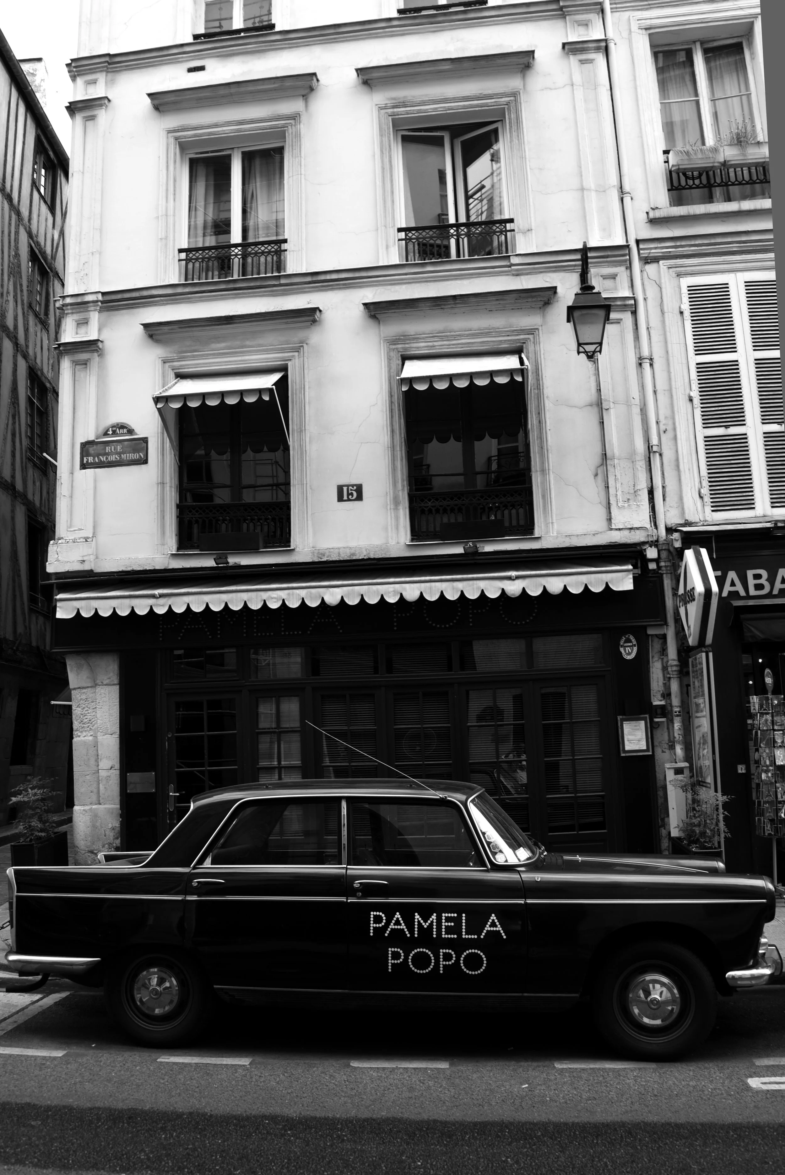 DSC_3512bw.jpg
