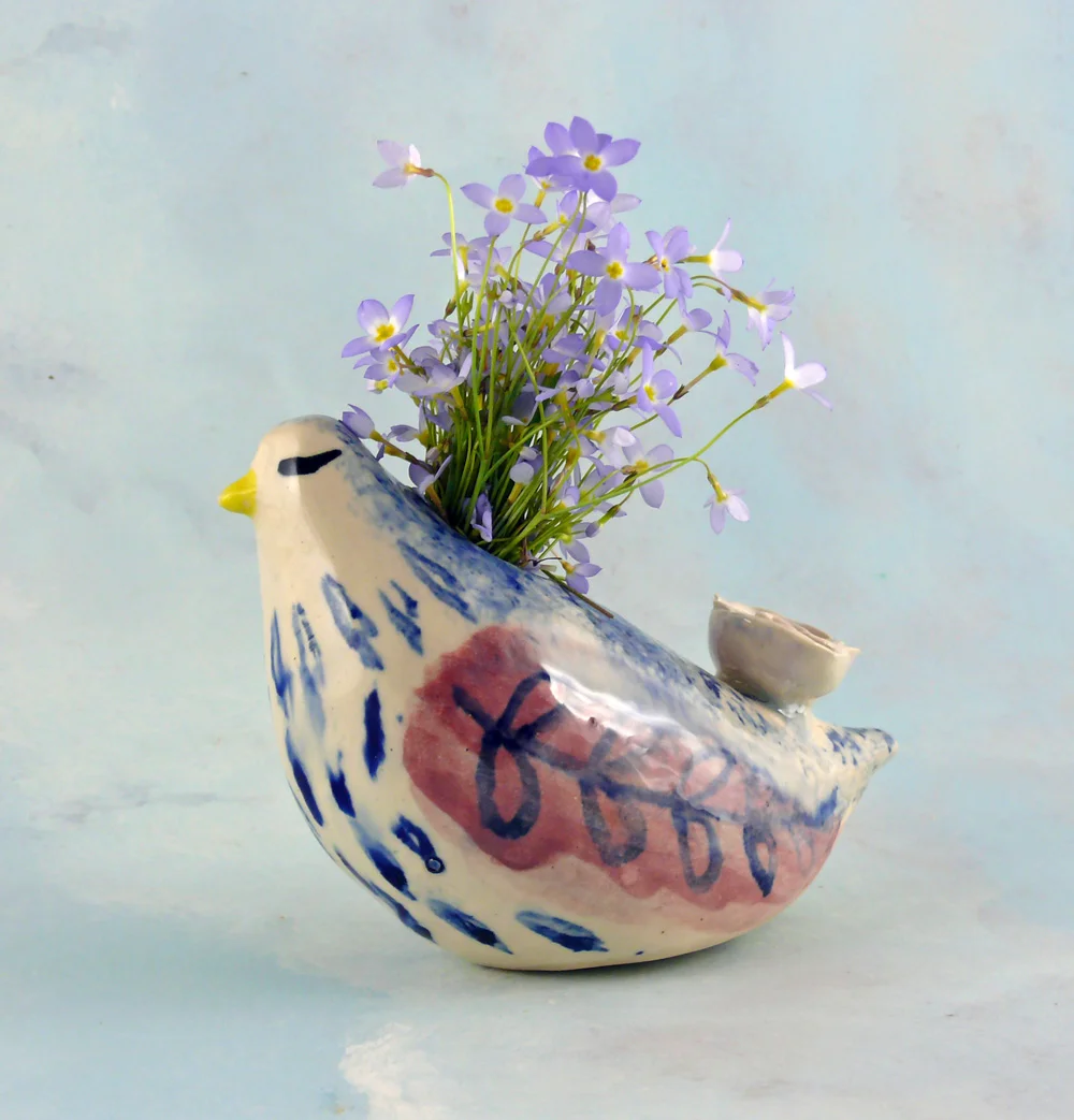 l_porcelain_bird_vase_kiffney2_edited-1.jpg