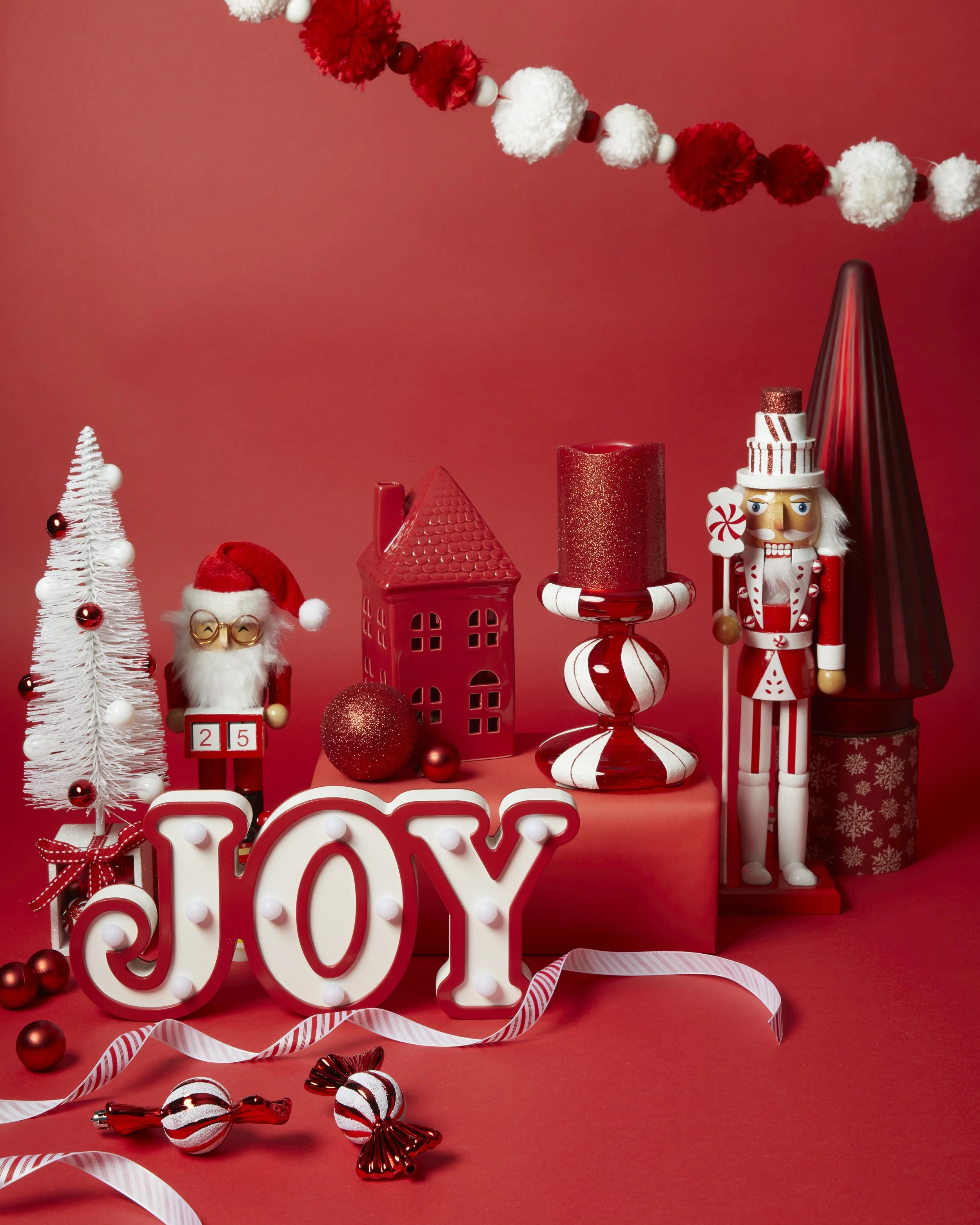 3824-91240 FY24 Holiday_Global Trend Header copy.jpg