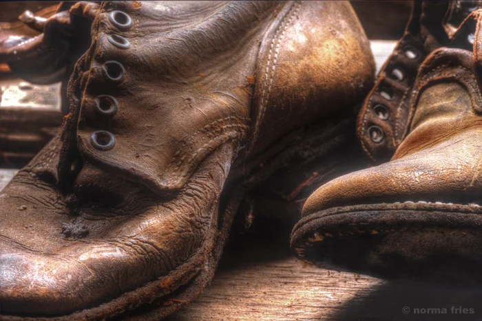 XX1000: "Old boots at a Western ghost town"