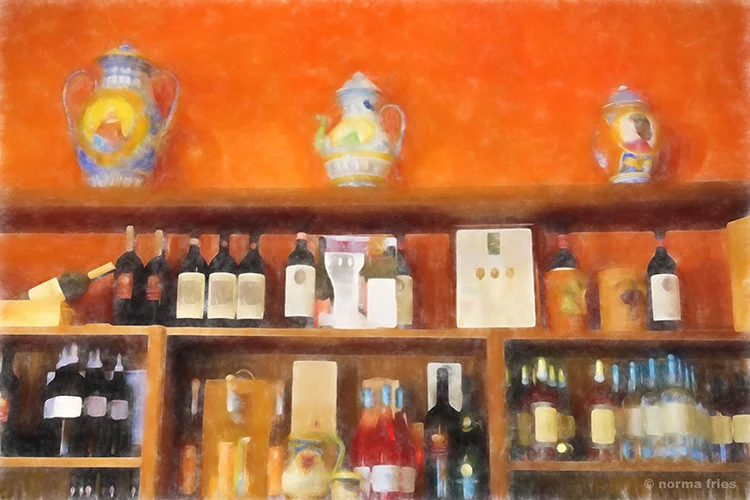"3 vases and a lot of wine"