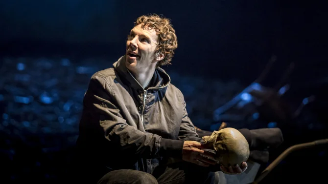 hamlet-benedict-cumberbatch.jpg