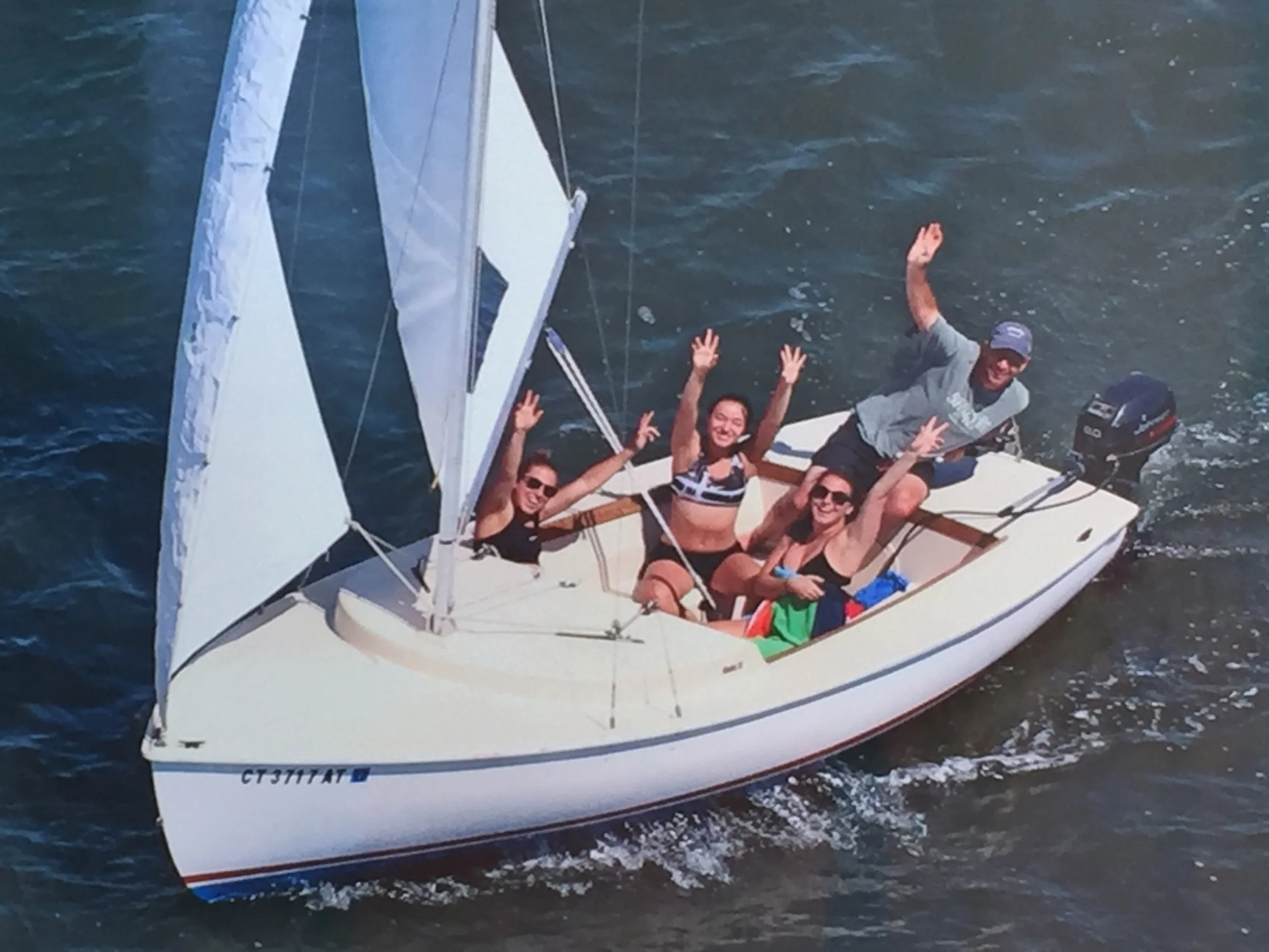 1988 Rhodes 19 Centerboard Sailboat