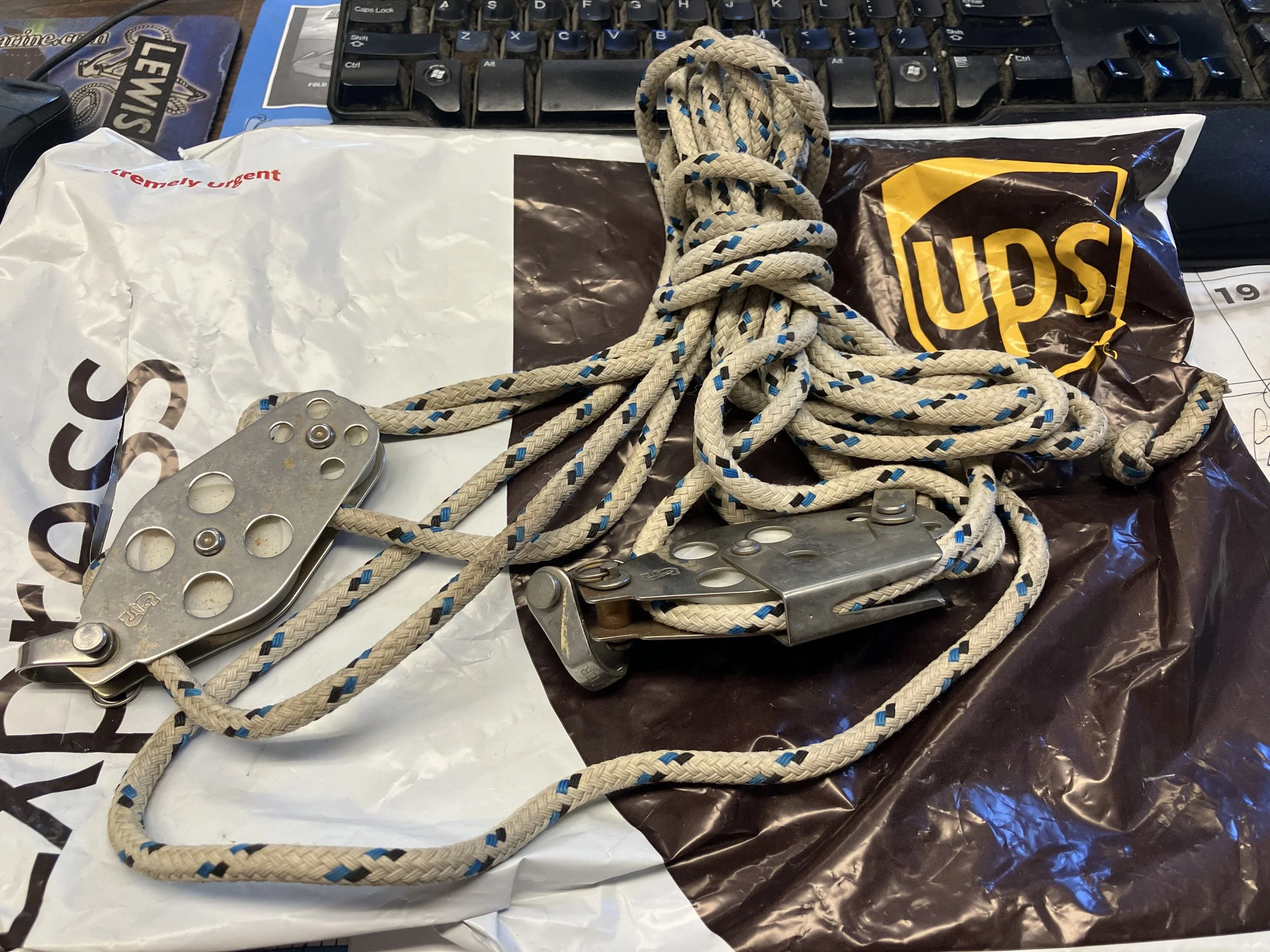 Used Part - Boom Vang Hardware