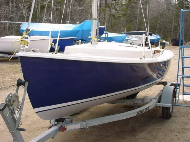 48060.050 Headsail Reefer / Furler Hardware & Luff Extrusion Only