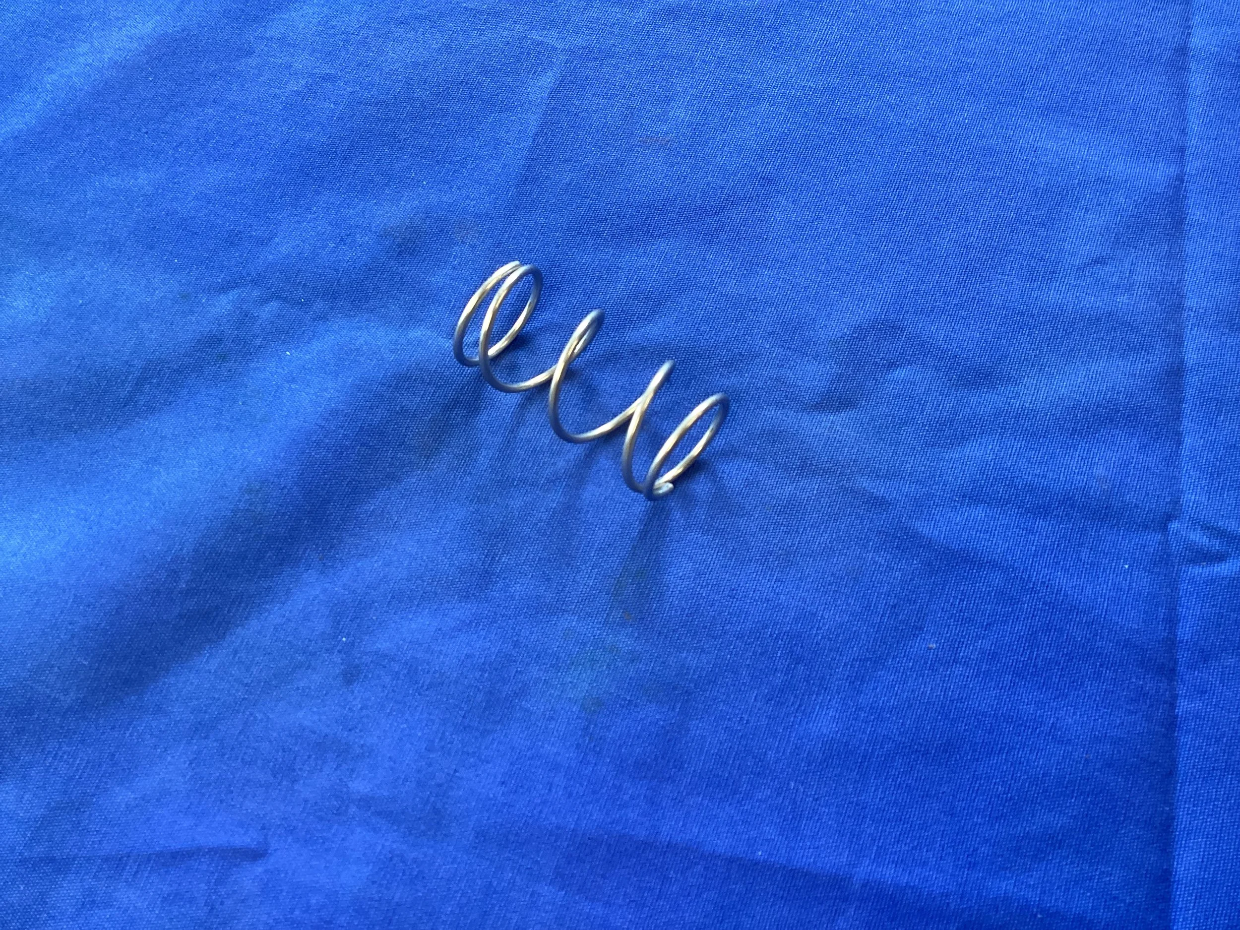 33105.000 Mainsheet Swiveler Block Spring