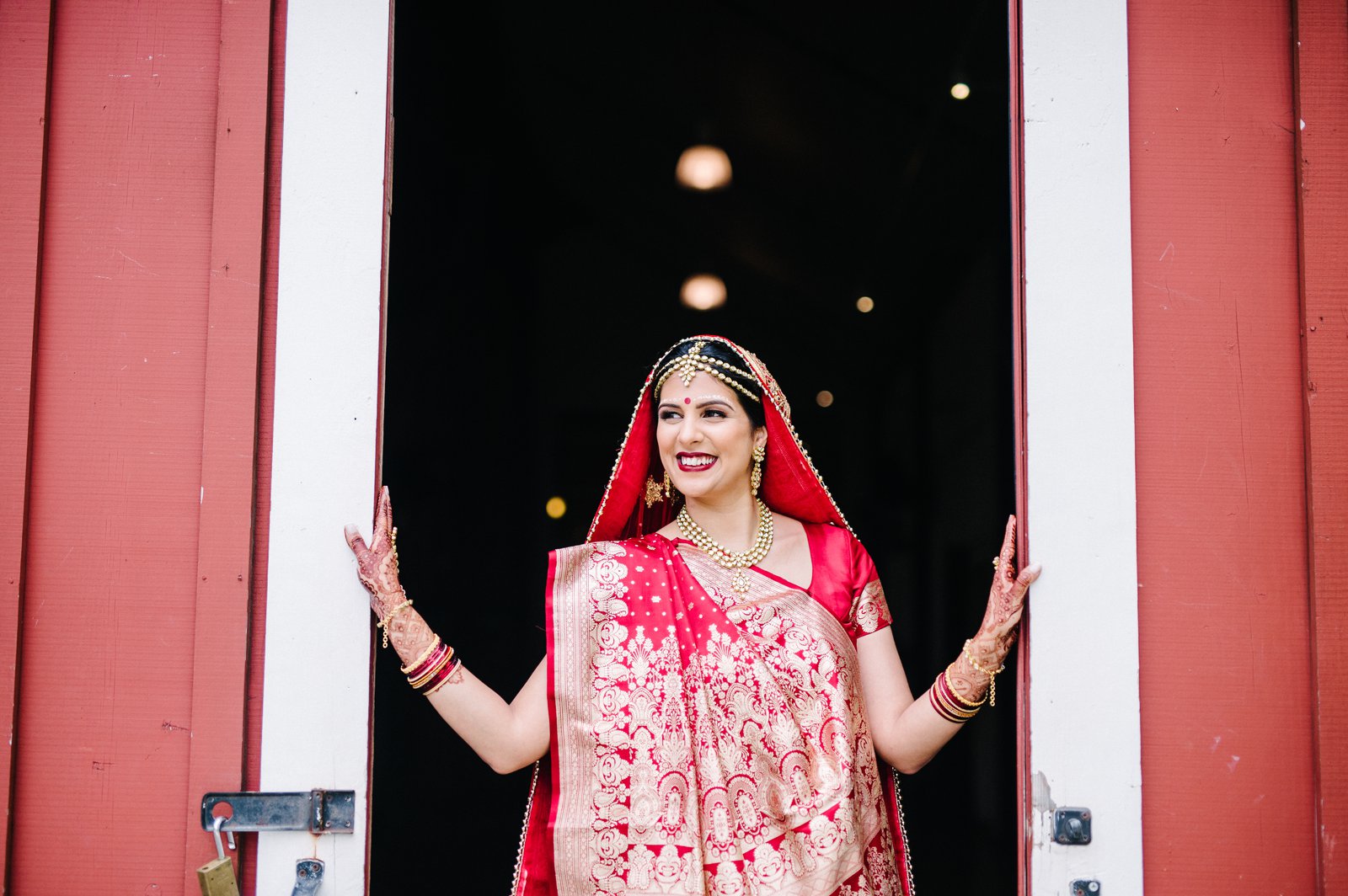 Pickering-Barn-Indian-Wedding-049.jpg