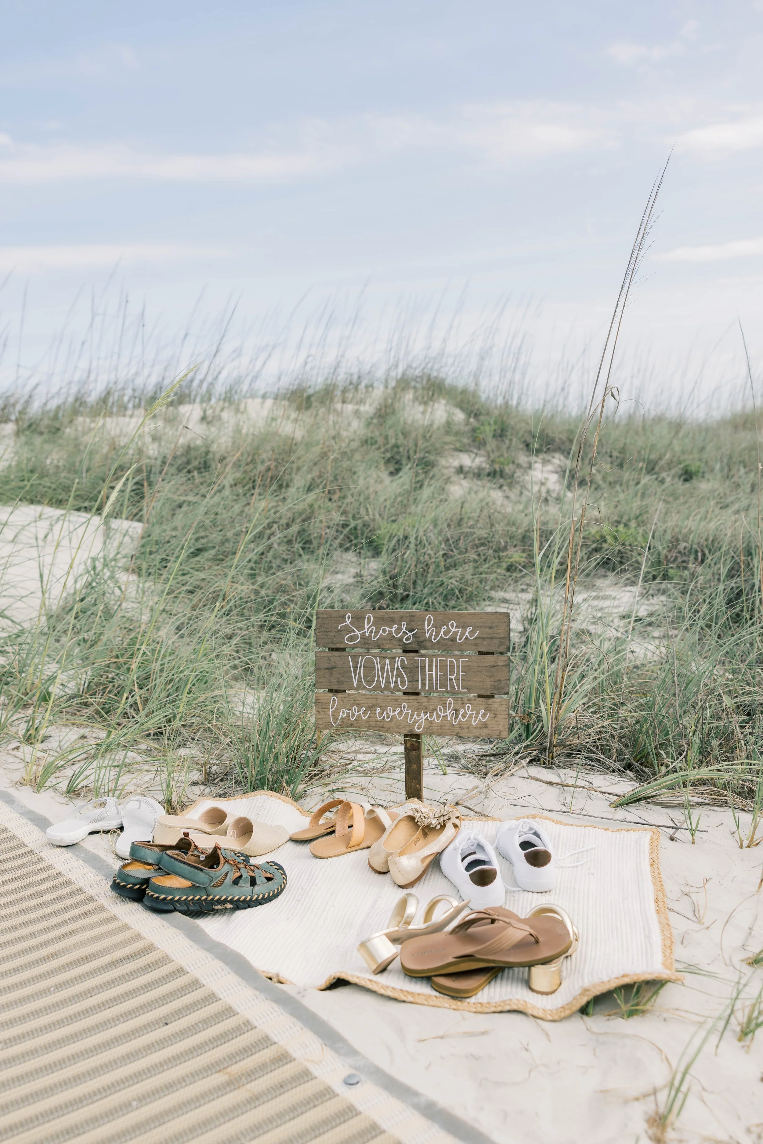wedding-planner Emerald-Isle-NC-wedding-coordinator-Emerald-Isle-North-Carolina-wedding-planner-Crystal-Coast-NC-Bogue-Banks-wedding-planner-Carteret-County-wedding-planner-atlantic-beach-wedding-planner-5.JPG