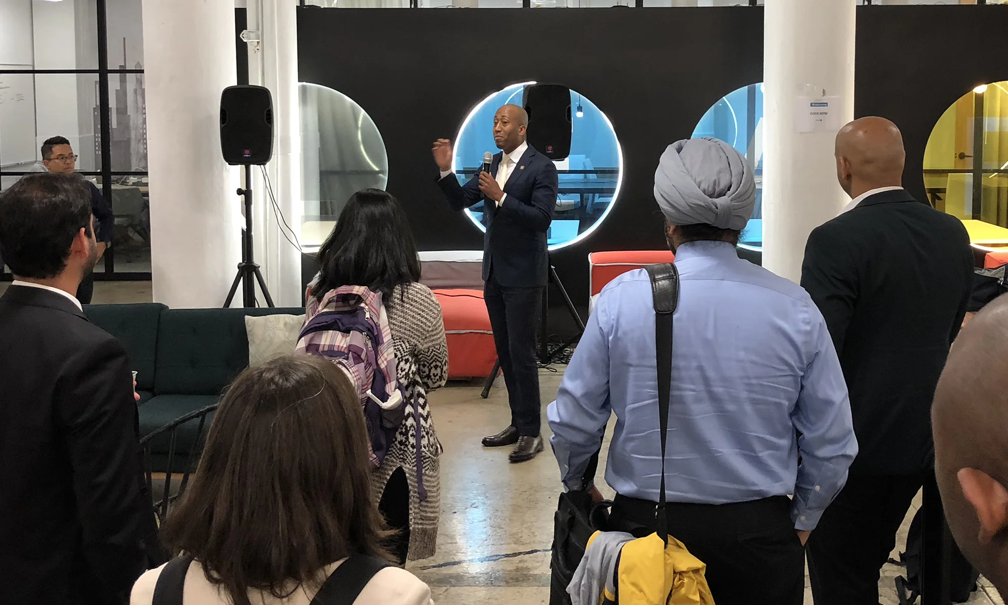 Assemblymember Clyde Vanel speaks at Blockchain 101