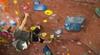 elliot-climbing