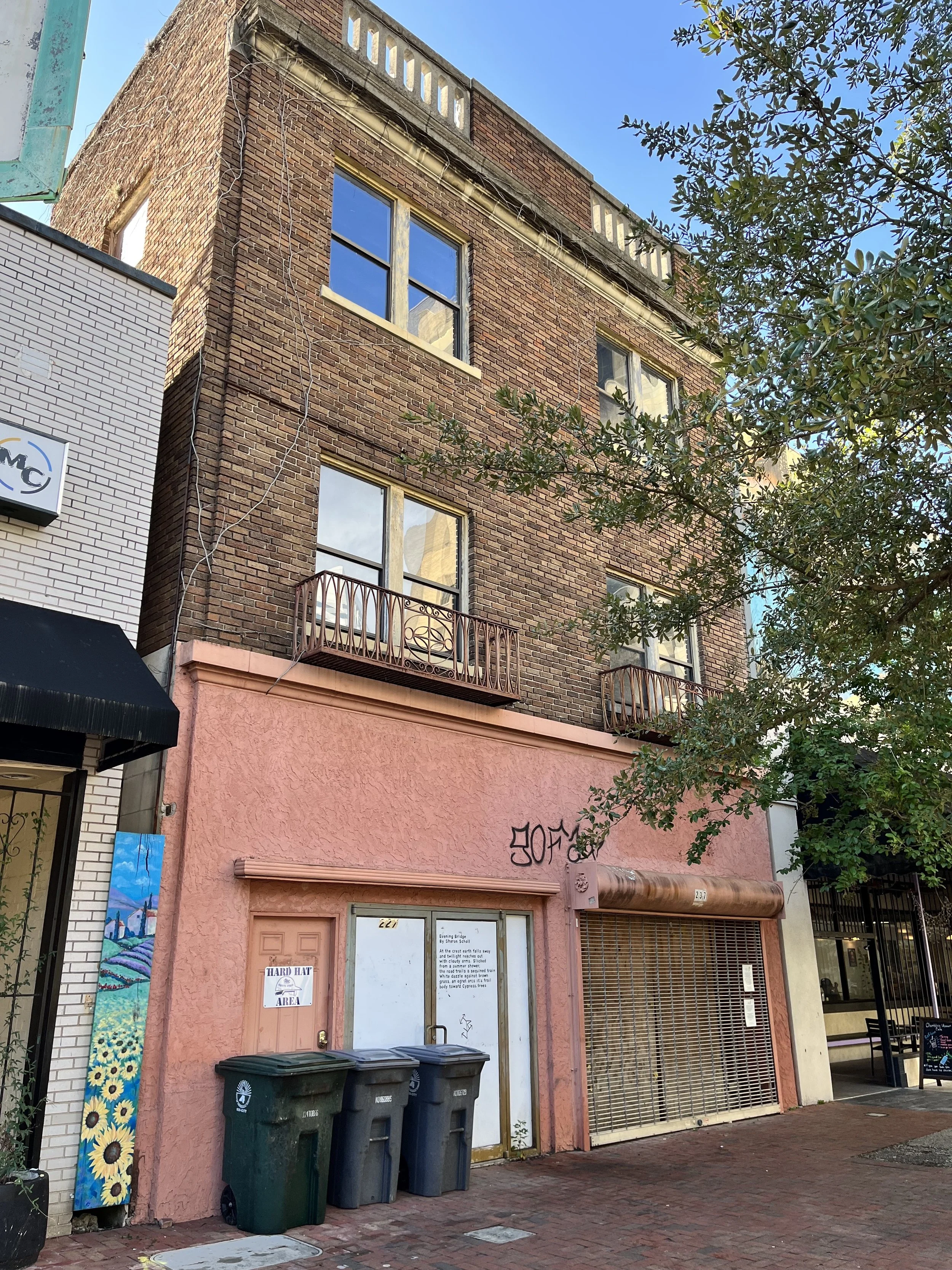 2 - Exterior 1.jpg
