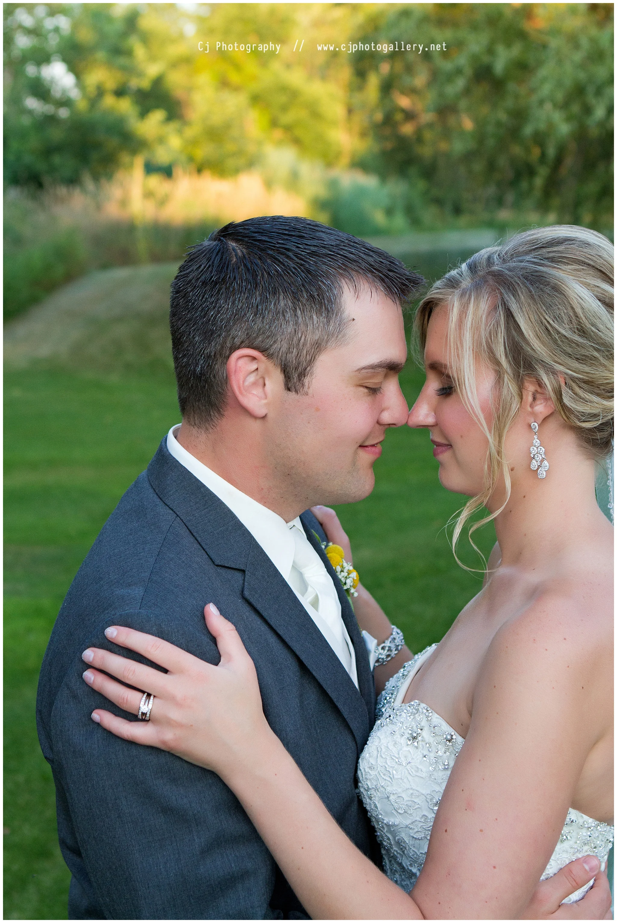 Cj Photography | Wisconsin Wedding Photography