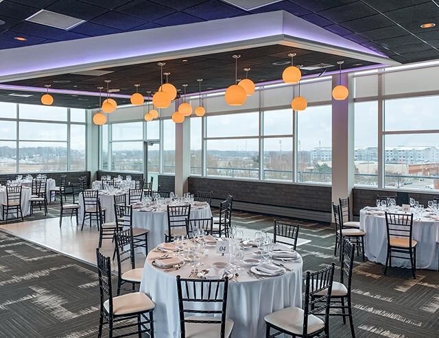 When the views are as beautiful as your event 😍
.
.
#cityflatshotel #cityflatshotelevents #eventspace #matterport #virtualtour #photography #videography #holland #michigan #february2020