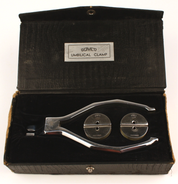OBS-“Belly-button” Umbilical Clamps & Applicator.png