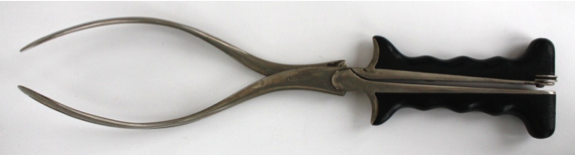 OBS-Elliot’s Forceps c.1858.png