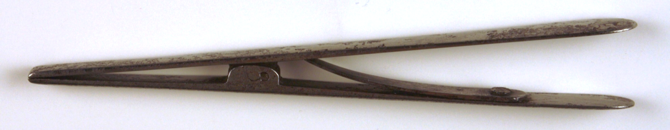 Surg -  Heister’s Arterial Forceps -18th C..png