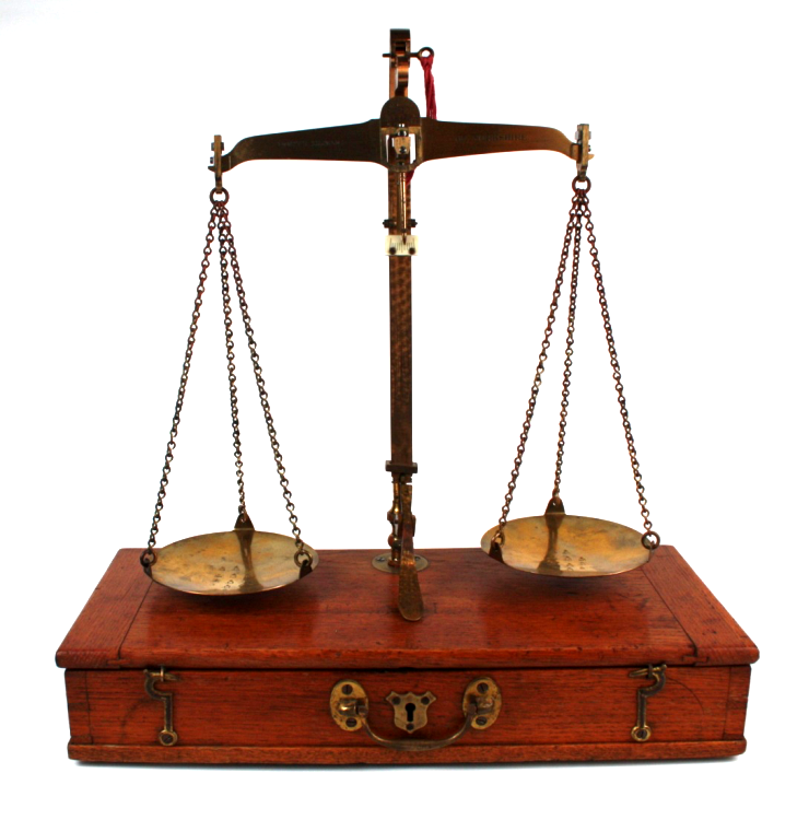 Apoth - British Prescription Beam Dispensing Scale.png