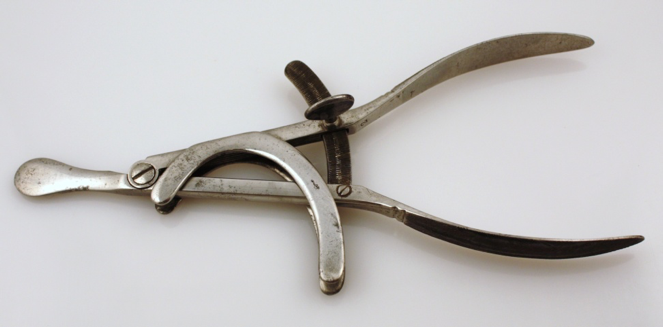 Gyn Utr Ovariotomy - Mathieu’s Ovariotomy Clamp.png