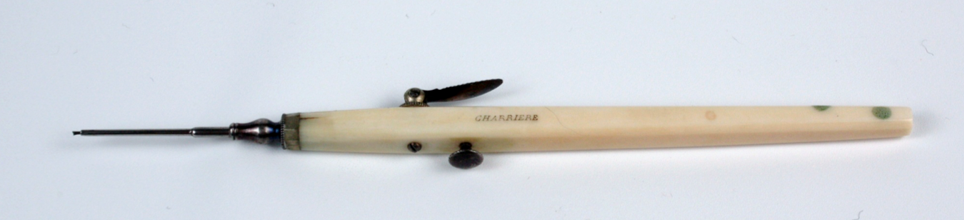 Med Ophth - “Serretelle de Desmarres” Eye Capsular Forceps.png