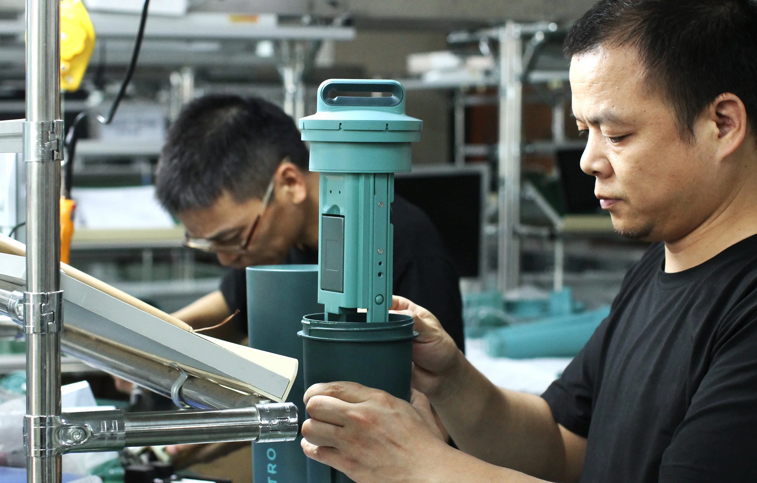 Sutro pool monitor assembly