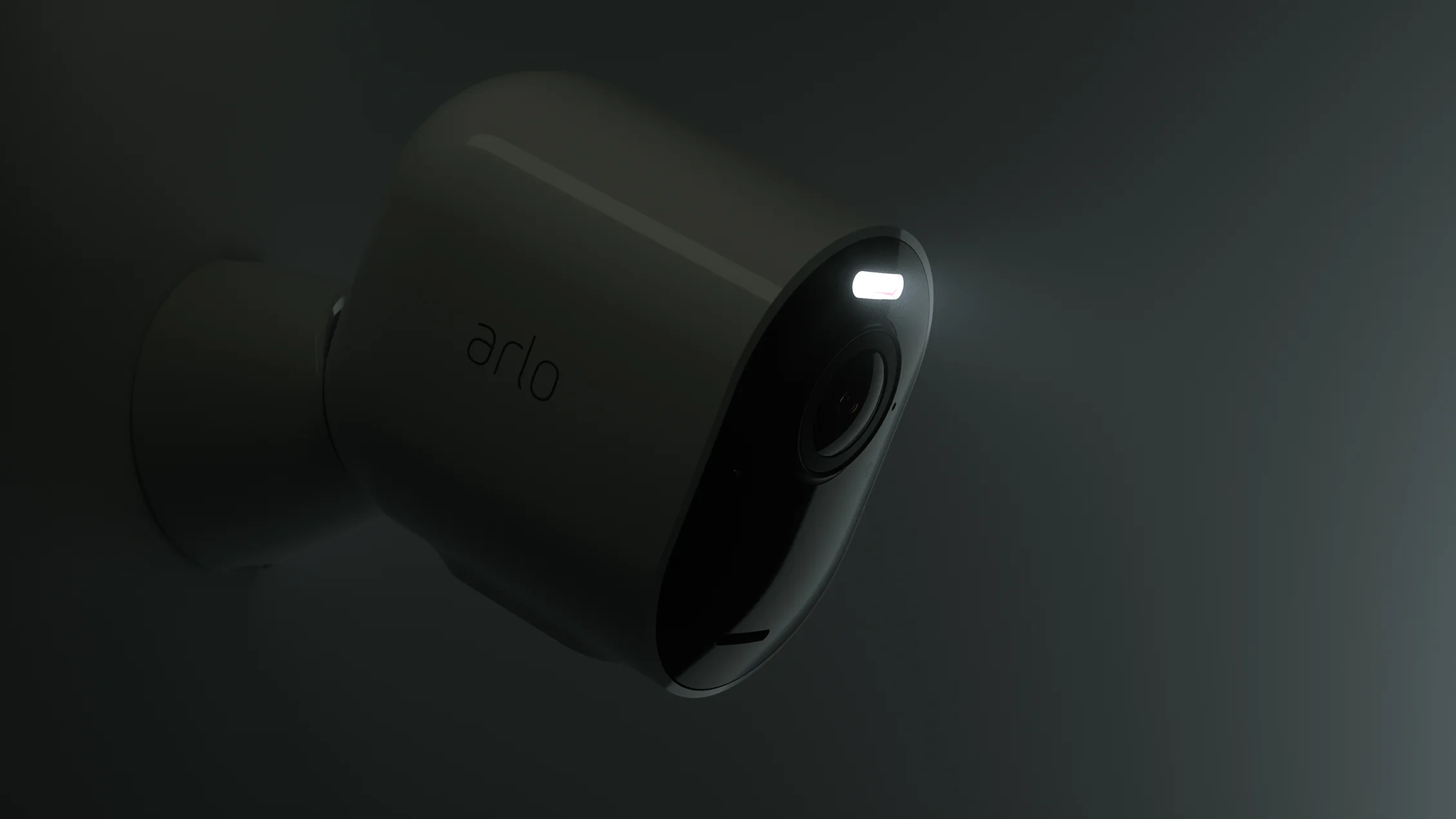 Arlo Ultra Mount Light On