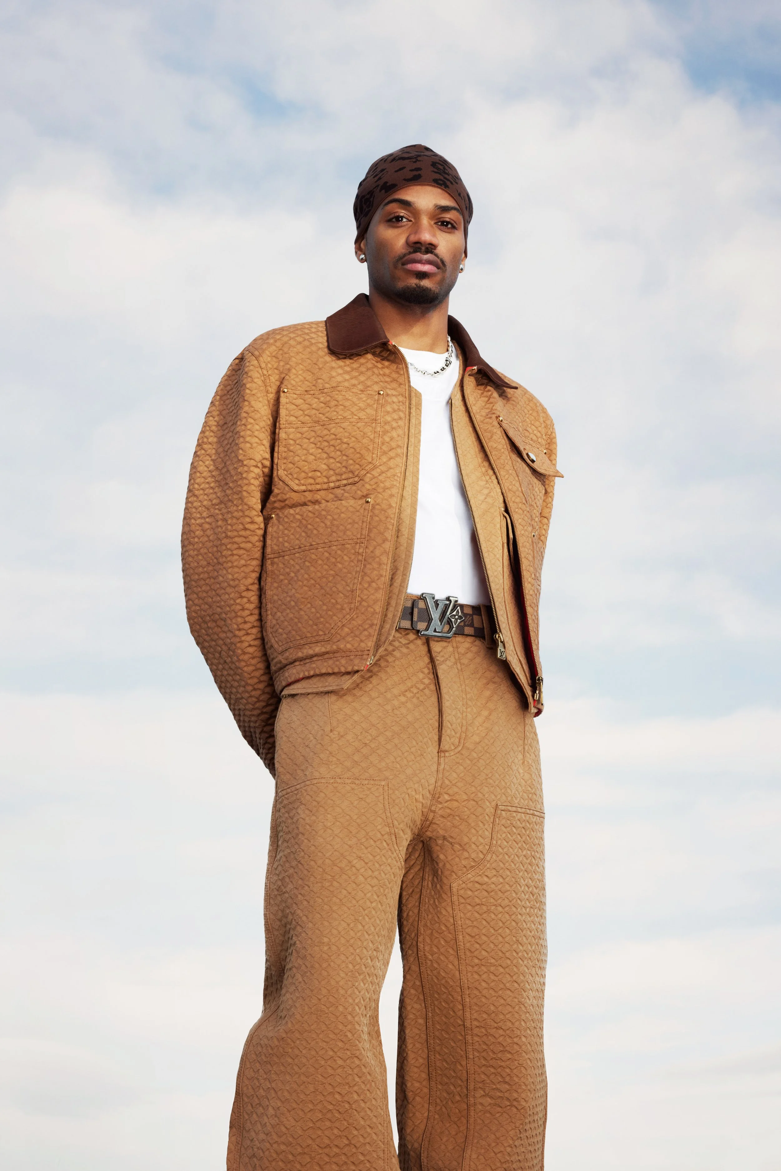 CELEBRITY_TYSHAWN_JONES_ANNOUNCEMENT_VISUAL3_STELLAR_4000x2.jpg