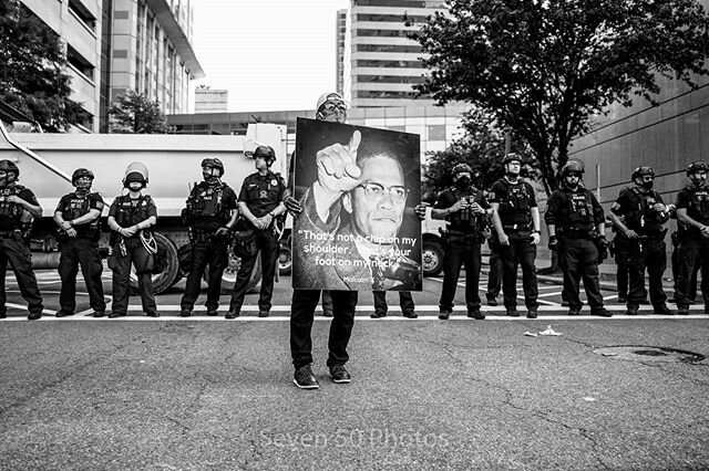 This is one of my favorite pictures from Tuesday's protest!! 📸: @mr_750photos 
#blm #blacklivesmatter #blackexcellence #feminist #melanin #blackhistory #blackgirlmagic #lgbt #racism #blackhistorymonth #blackmen #blackqueen #memes #blacklove #blackwo