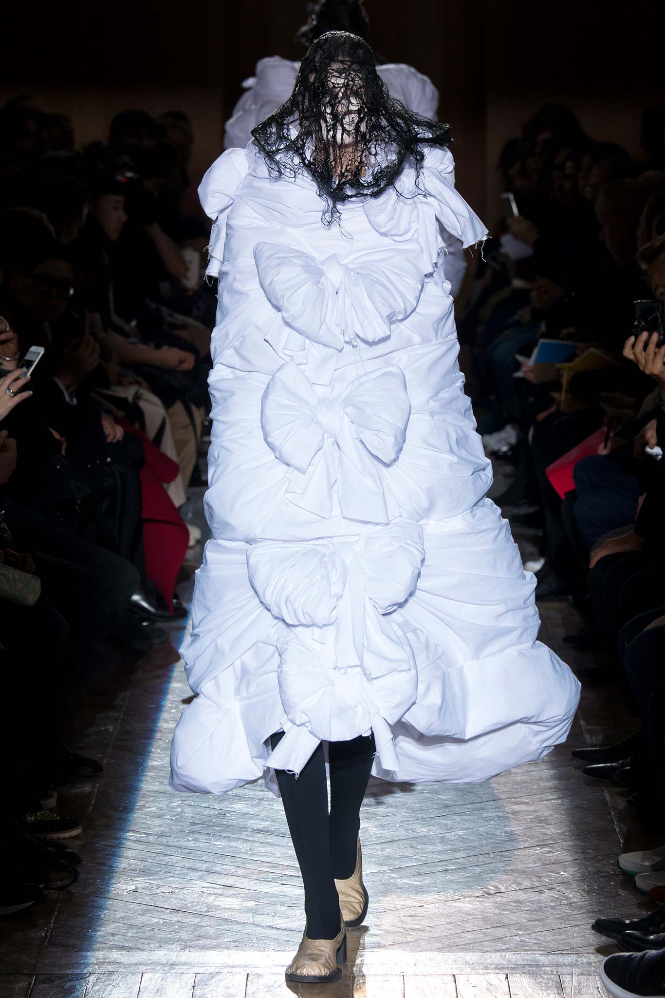 comme-des-garcons.fall-2015-rtw.2.jpg