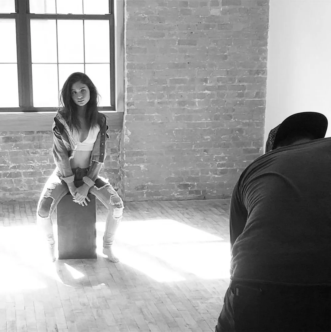 Backstage en Egg Studios.