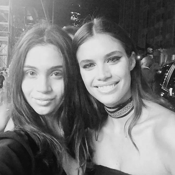 Selfie con la top model Sara Sampaio.