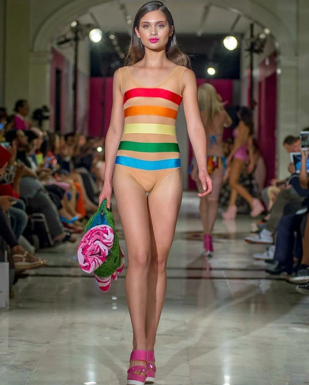 Desfile de Agatha Ruiz de la Prada.