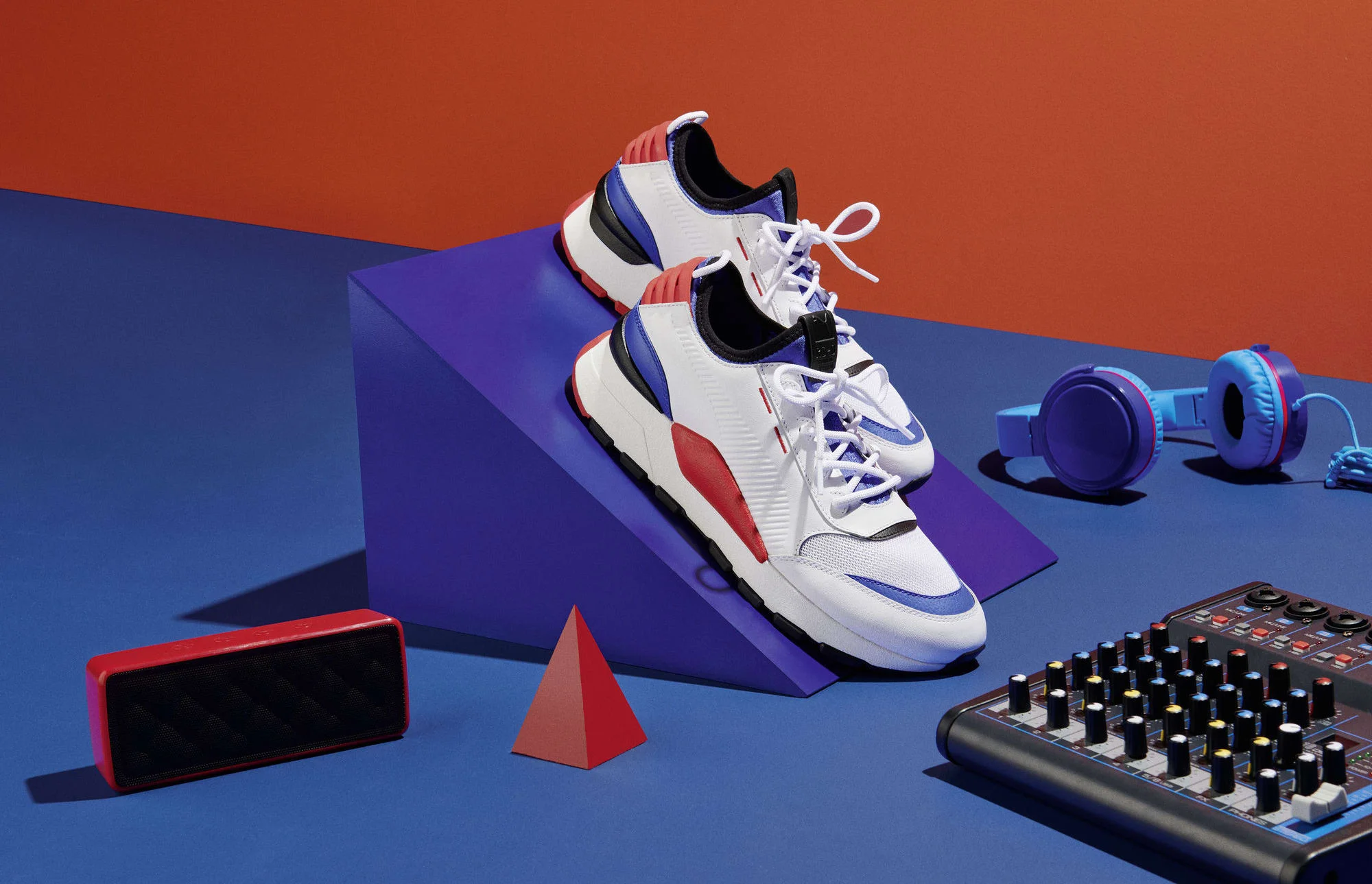 PUMA : BTS pone la armonía a RS-0 SOUND