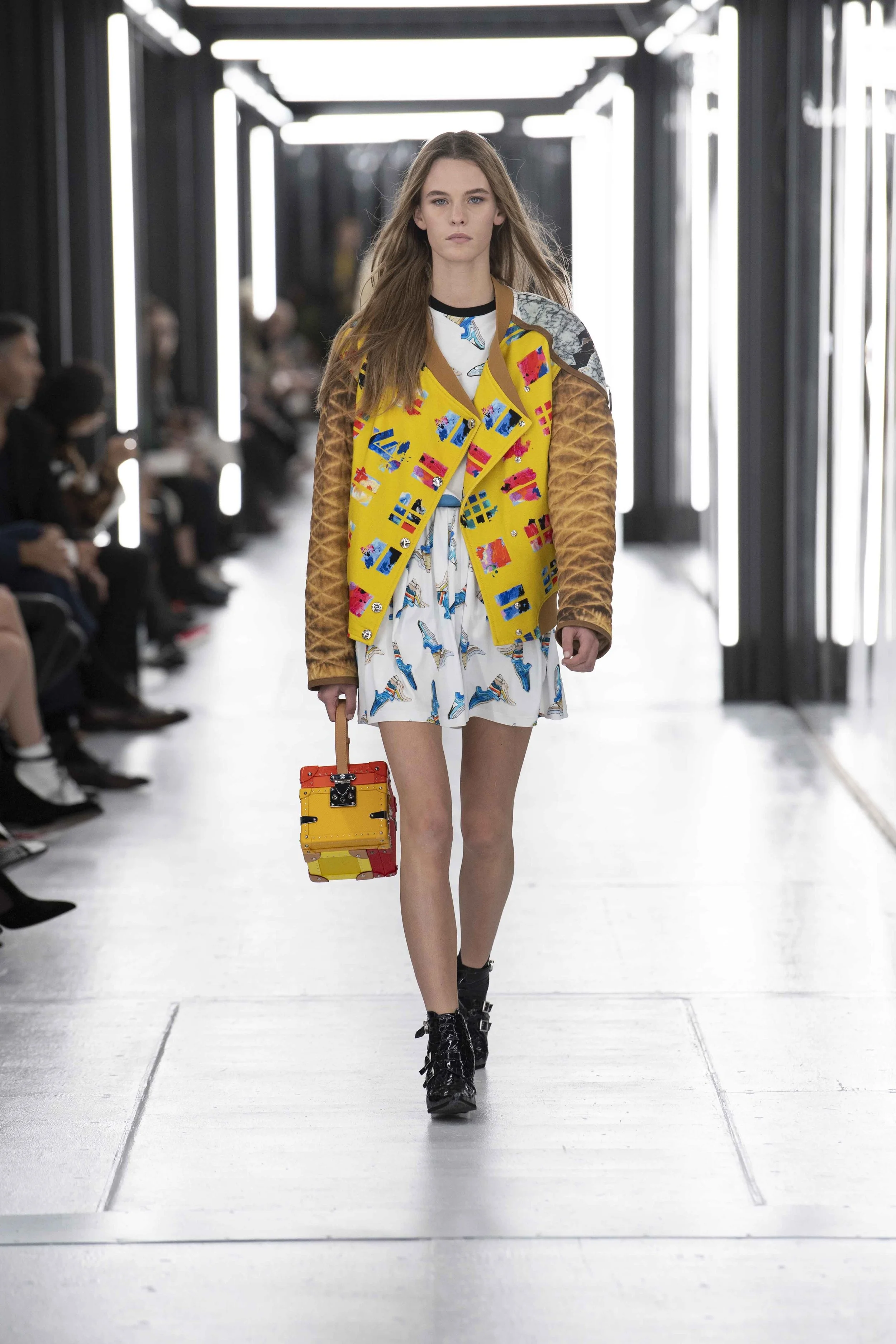 3- Louis_Vuitton_SS19_Look_22.jpg