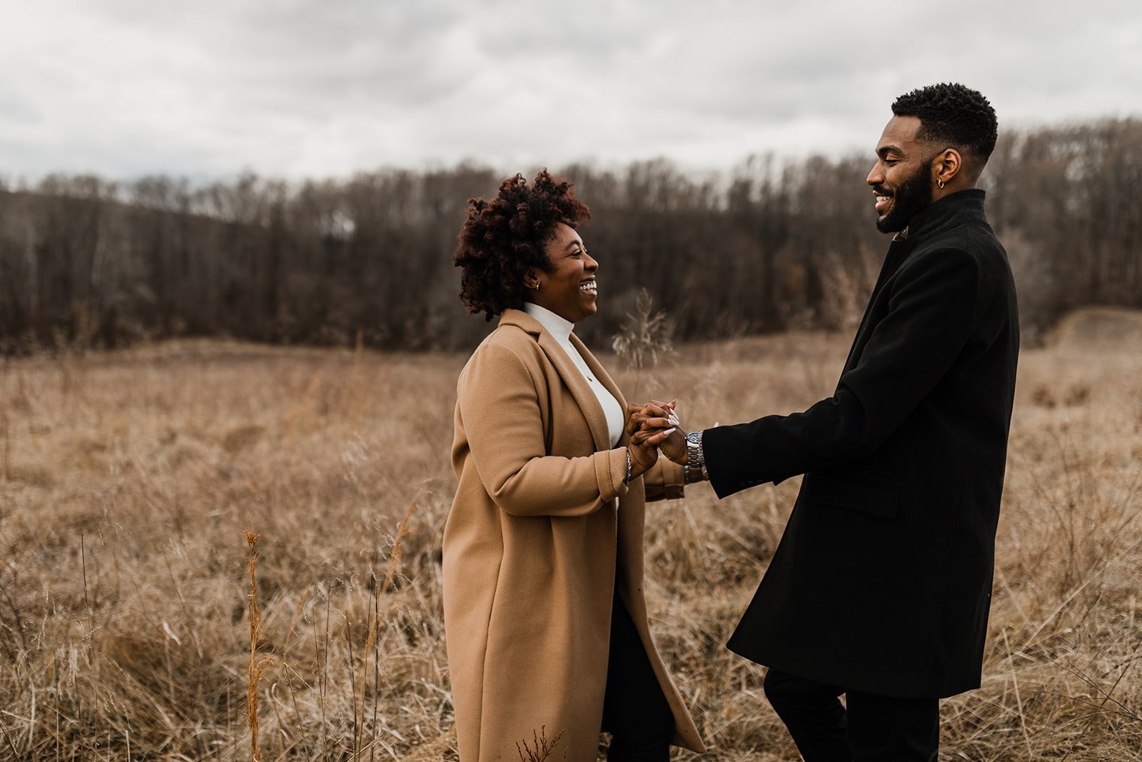 What to Wear for Your Engagement Session: A Laid-Back Guide