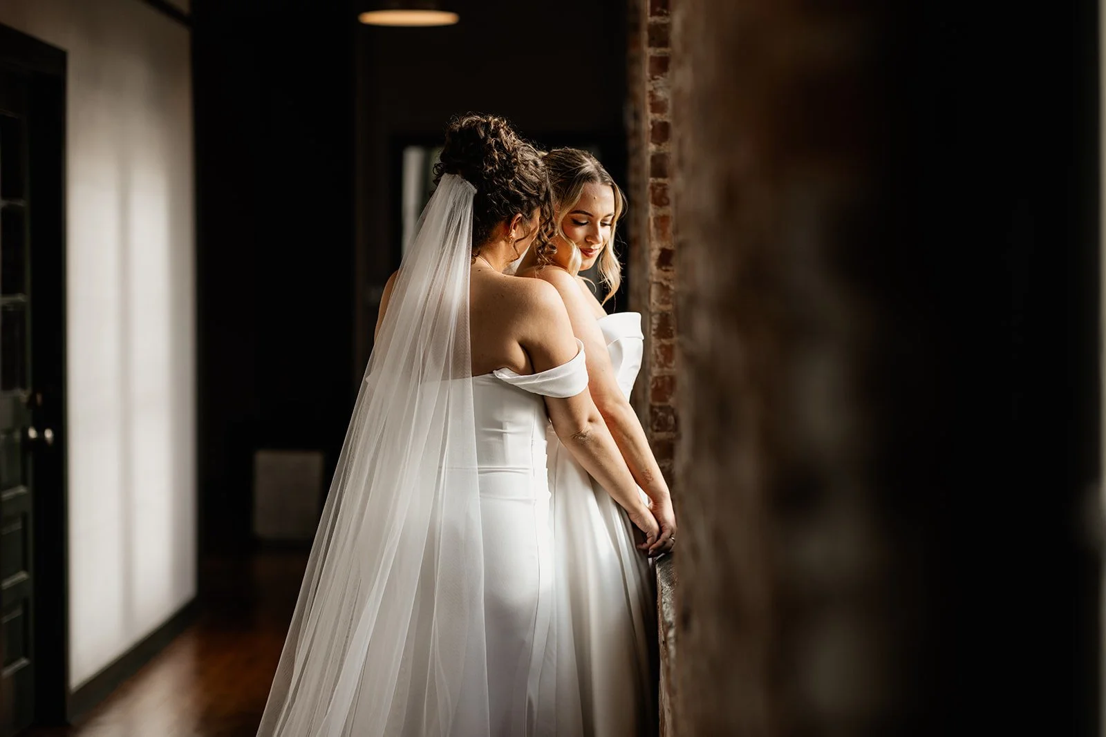 Fall Wedding at The Woolen Mill | Baltimore Wedding Photographer