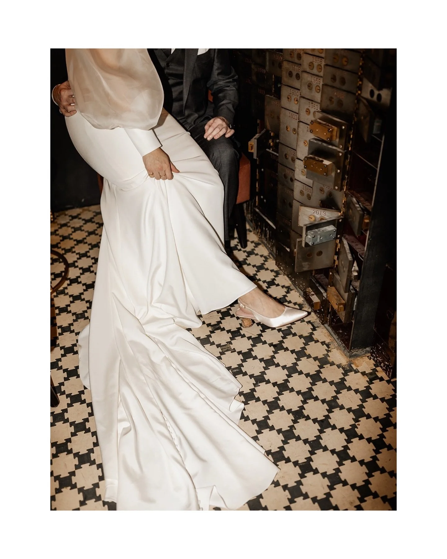 Happy almost anniversary to these two and their amazing day at Citizens&rsquo; Ballroom. 
⠀⠀⠀⠀⠀⠀⠀⠀⠀
Say yes to paper crowns, and new traditions, and all the things that make your wedding day feel like you!
⠀⠀⠀⠀⠀⠀⠀⠀⠀
Love to the amazing vendors!
⠀⠀⠀⠀⠀