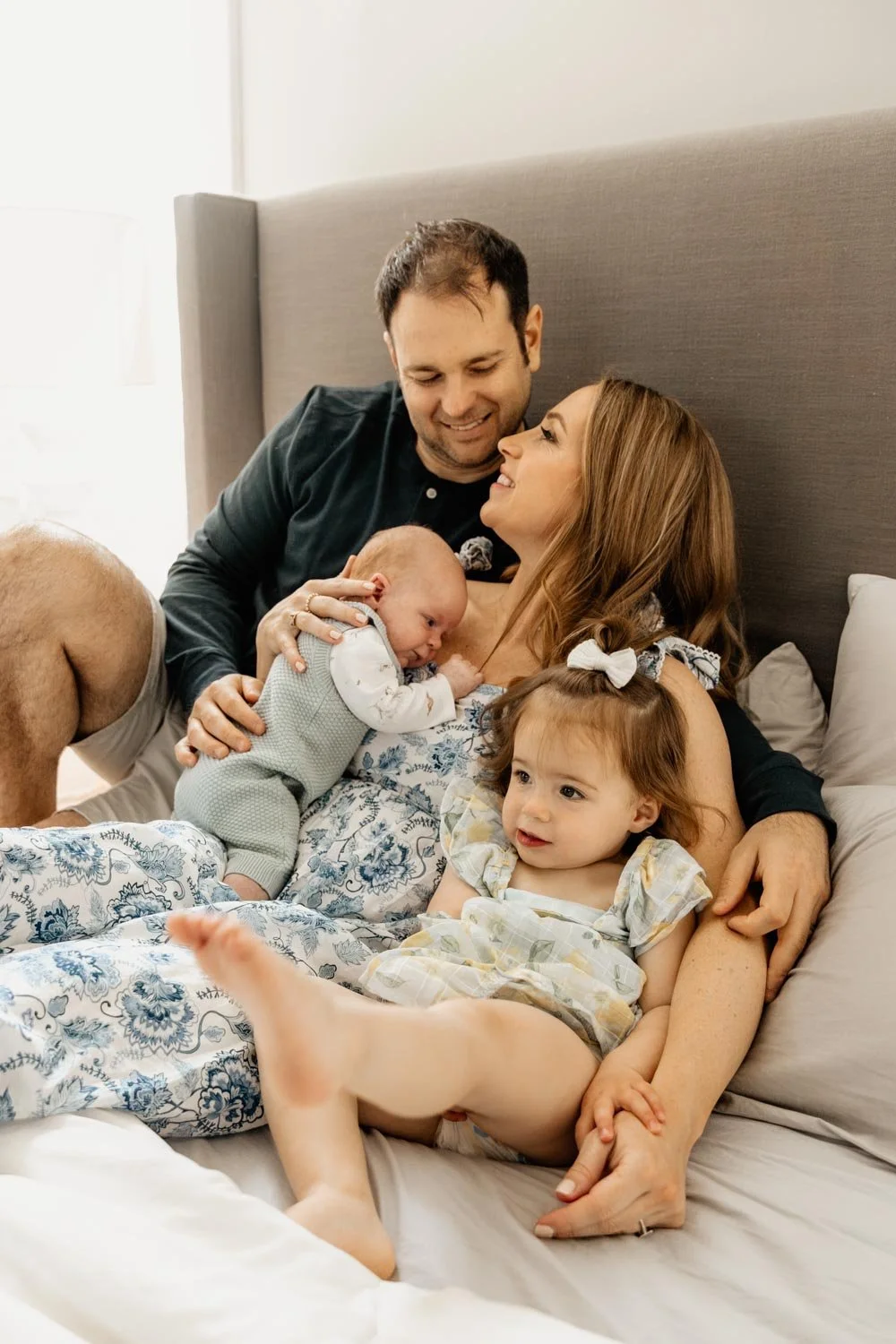 unposed-family-photographer-philadelphia.jpg