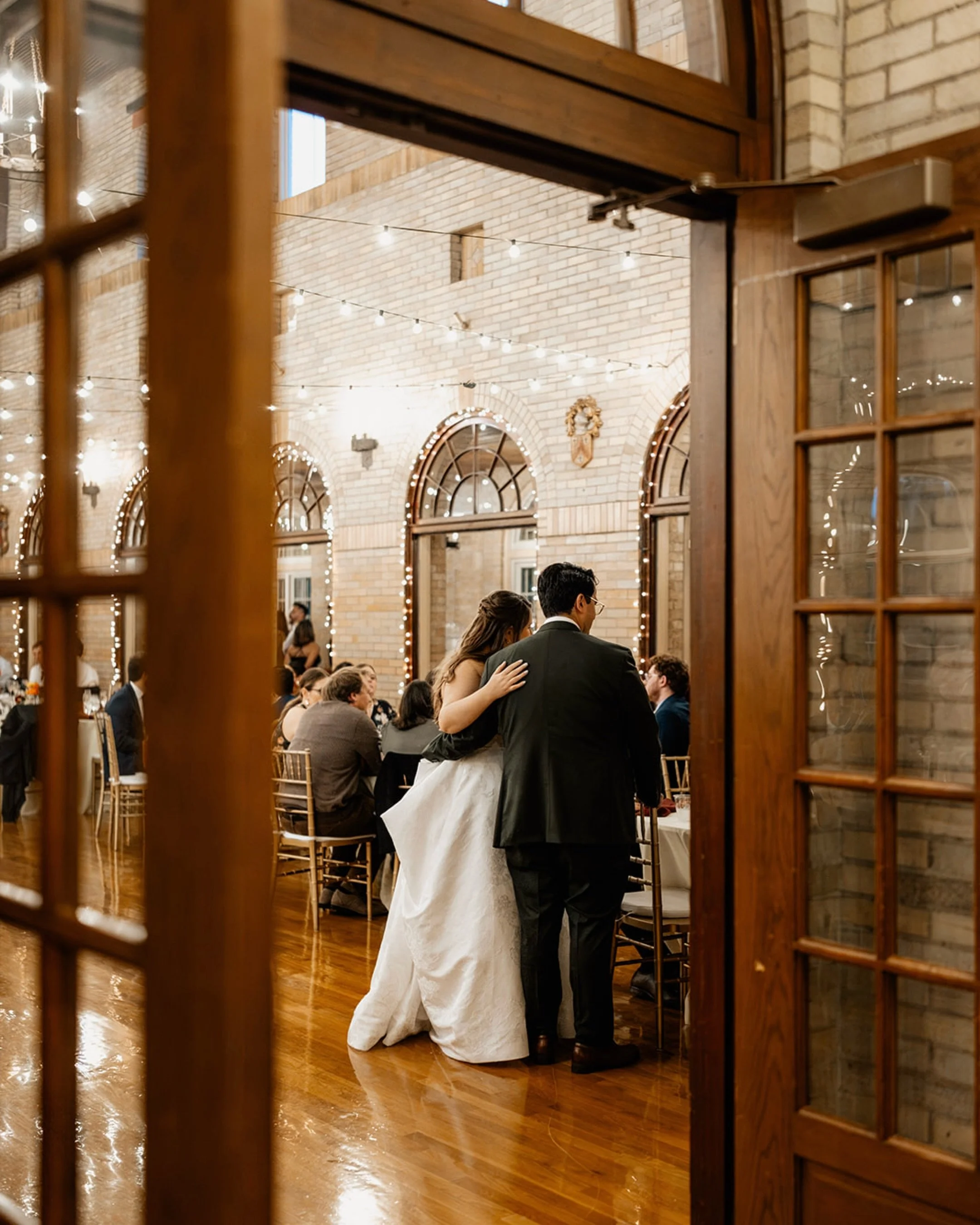 St. Francis Hall is one of those DC wedding venues that gives you a little of everything: old-world character inside, green space outside, and enough room for the people you love to actually spread out and celebrate 🎉❤️.

Photos by Associate Lauren
