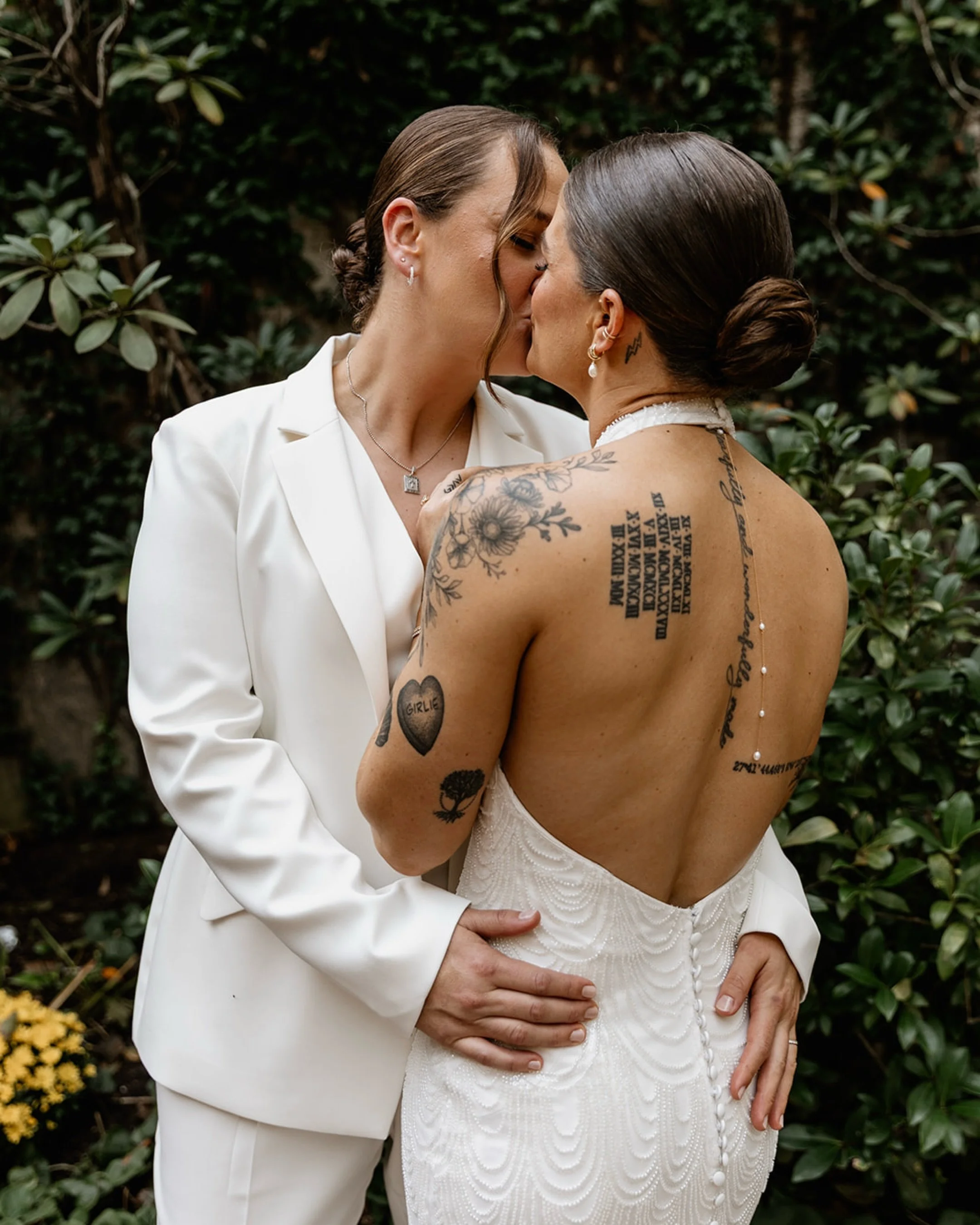There&rsquo;s a moment at every wedding where I stop feeling like the photographer and start feeling like I&rsquo;ve known everyone forever.

At this one, it happened right away ❤️. 

These two filled an old stone mill with the warmest, silliest, mos