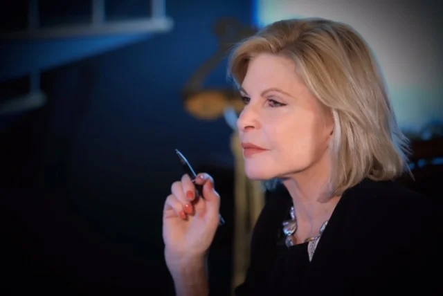 F/FILM - "COLOURBLIND"