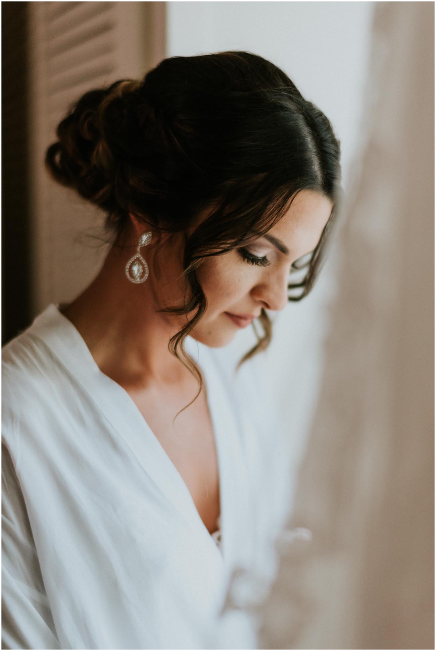  bride getting ready 