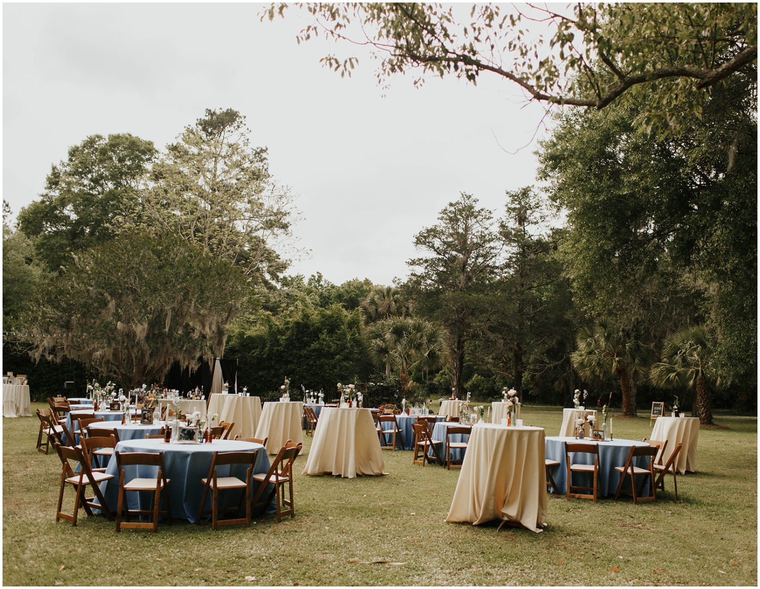  Outdoor wedding reception at The Glen Venue 